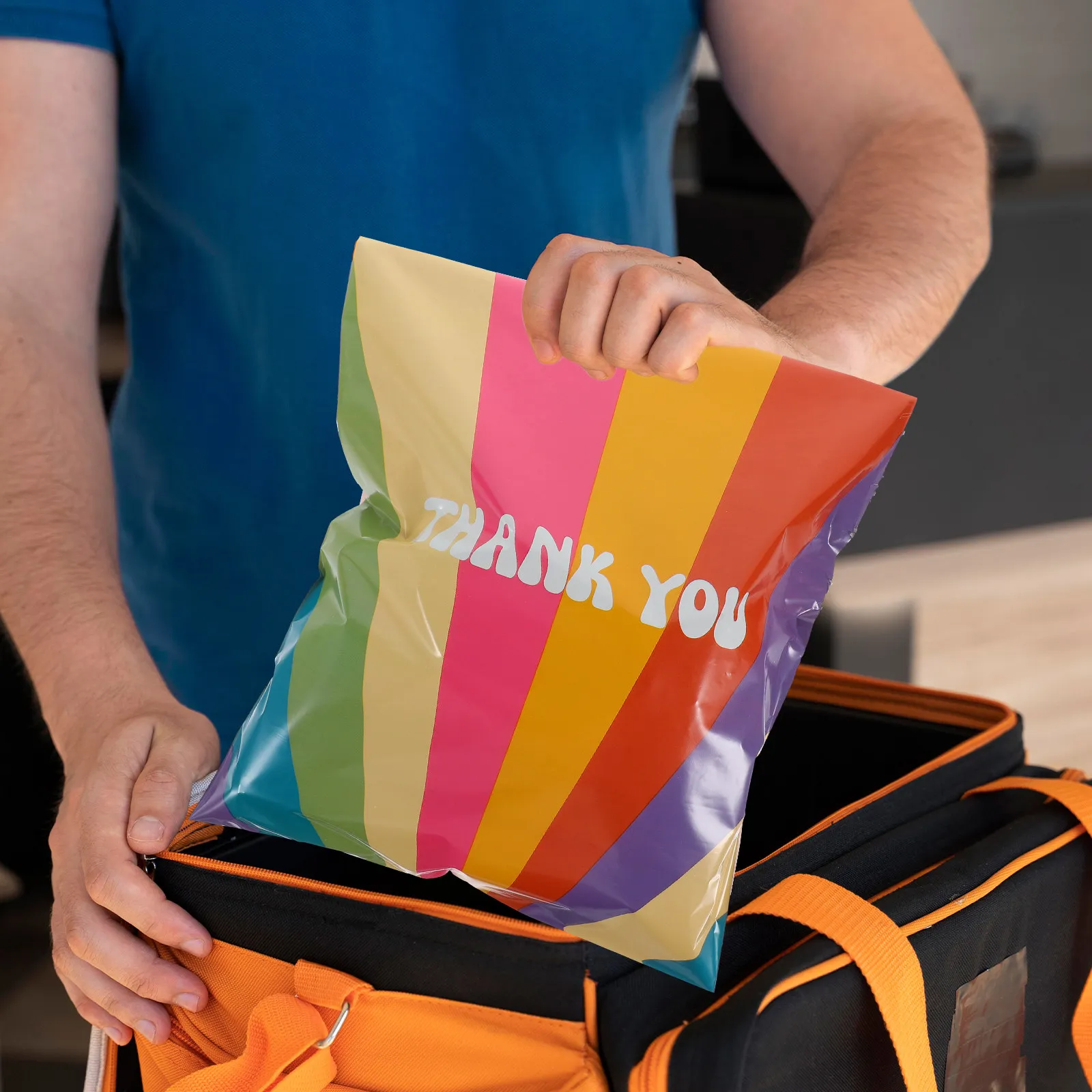 100pcs-waterproof-shipping-envelopes-strong-adhesive-self-sealing-parcel-bags-wear-resistant-lightweight-packing