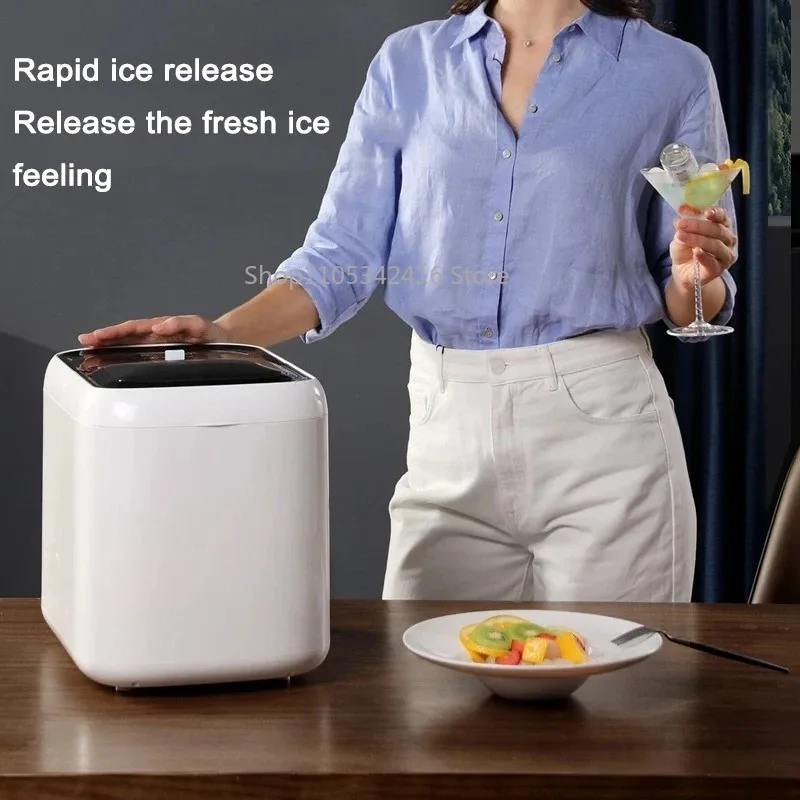Portable Automatic Electric Ice Maker Mini Square Bullet Cylindrical Ice Machine For Home Bar Coffee Shop