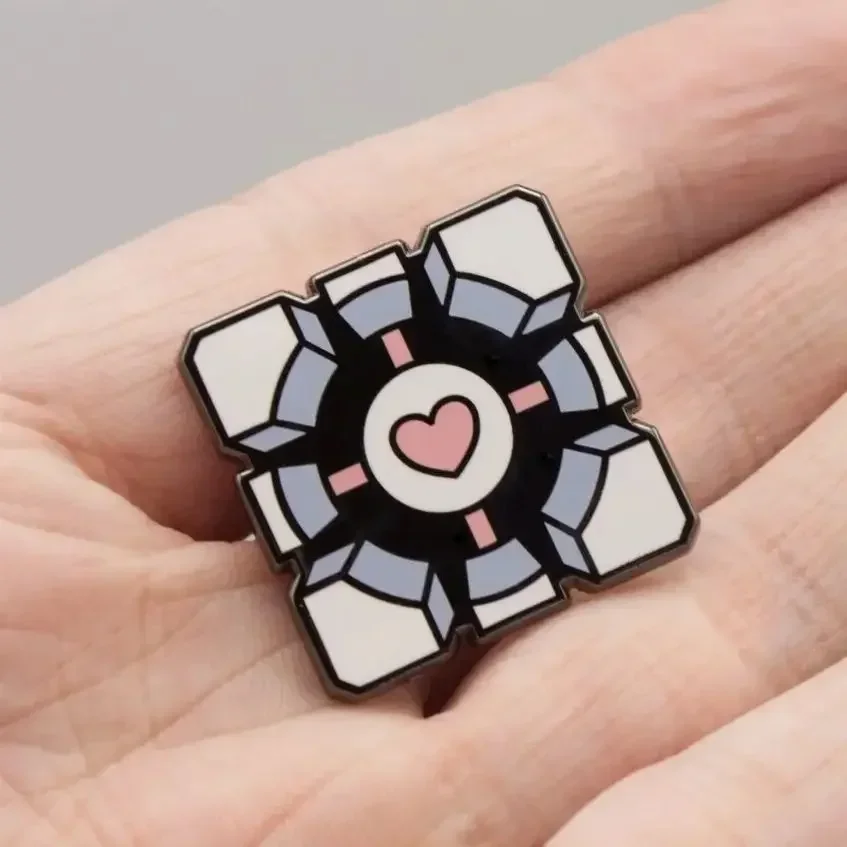 Portal Weighted Companion Cube Pin Hot Game Series Lovely Enamel Brooch Collectible Badge Jewelry Gifts for Friends