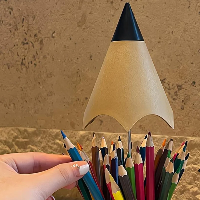 حامل فرش مكياج للمكتب ، علبة تخزين فرش التجميل ، منظم سطح مكتب مقاوم للأتربة ، أسود