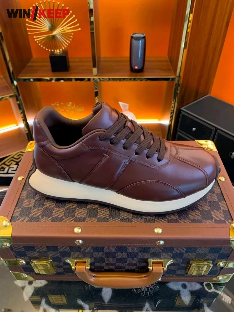 Men Outdoor Cowhide Genuine Leather Antiskid Athlete Running Shoes Sports Shoes Lace Up Jogging Training Male Comfortable Shoes