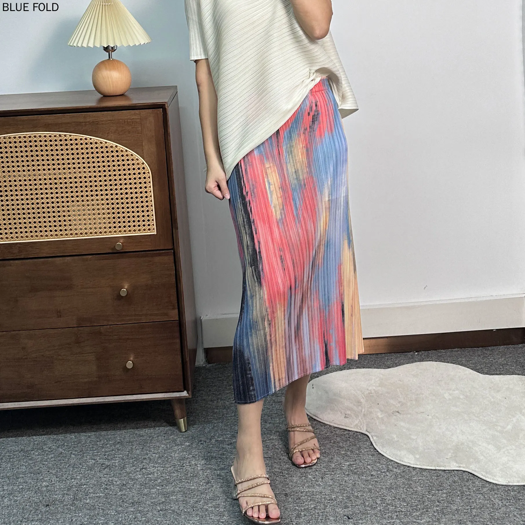 Miyake Oil Painting Abstract Style Temperament Skirt Women Summer Hip-wrapped Slim High-end Straight Pleated Skirt Elastic Waist