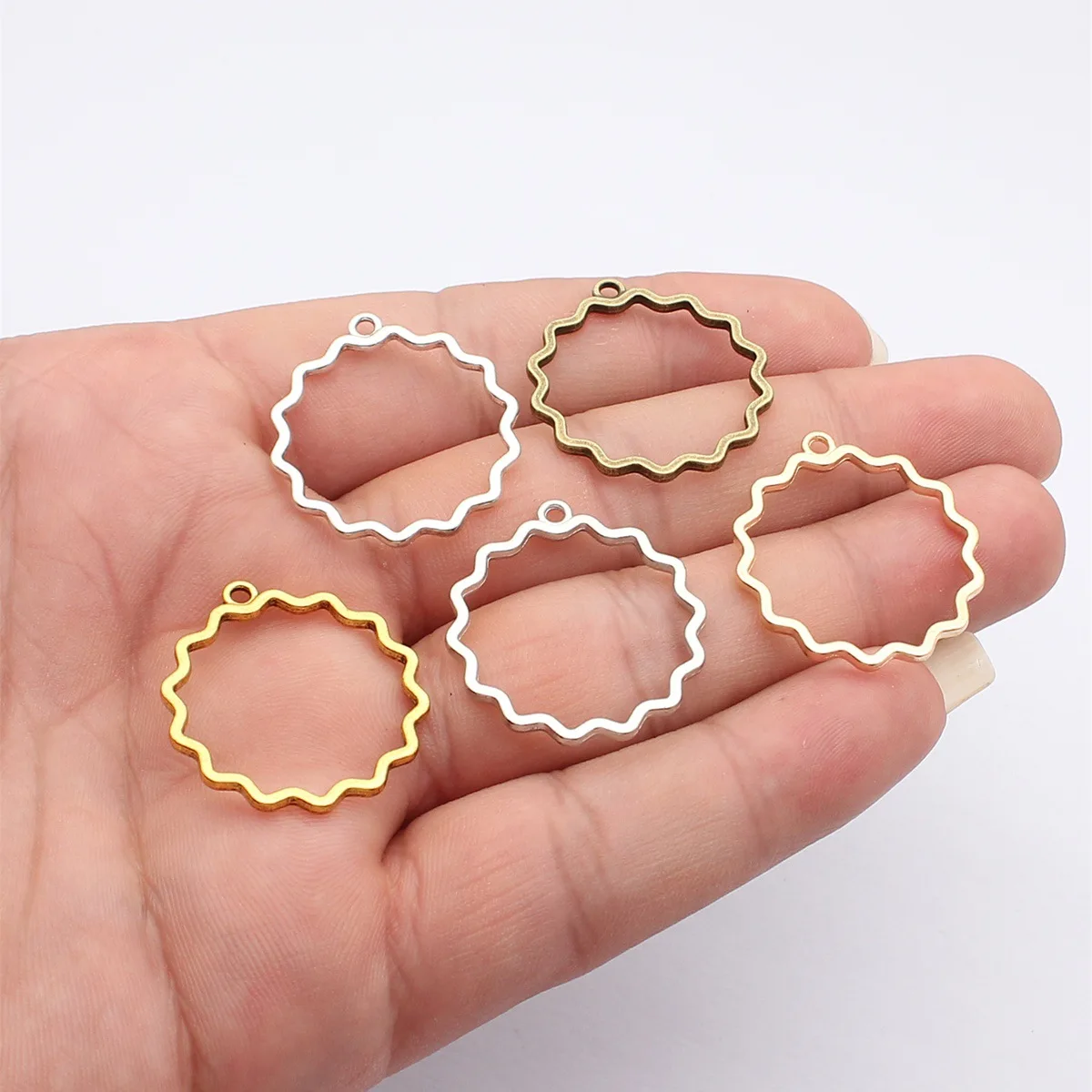 Vintage Round Flower Hollow Epoxy Resin Charms Pendant Bulk For DIY Jewelry Making Bracelet Necklace - view 4