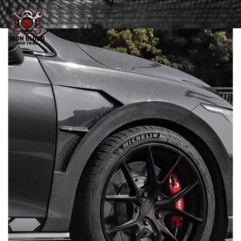 Suitable for MK8 Gti R is Volkswagen 8th generation fenders, Golf 8 wet carbon fiber fender modification view 2