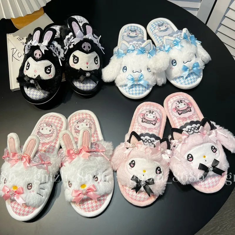 Sanrio Hello Kitty My Melody Cinnamoroll Kuromi Pluche Pluche Teen Thuis Lolita Slippers voor Meisjes Vier Seizoenen Thuis Slippers
