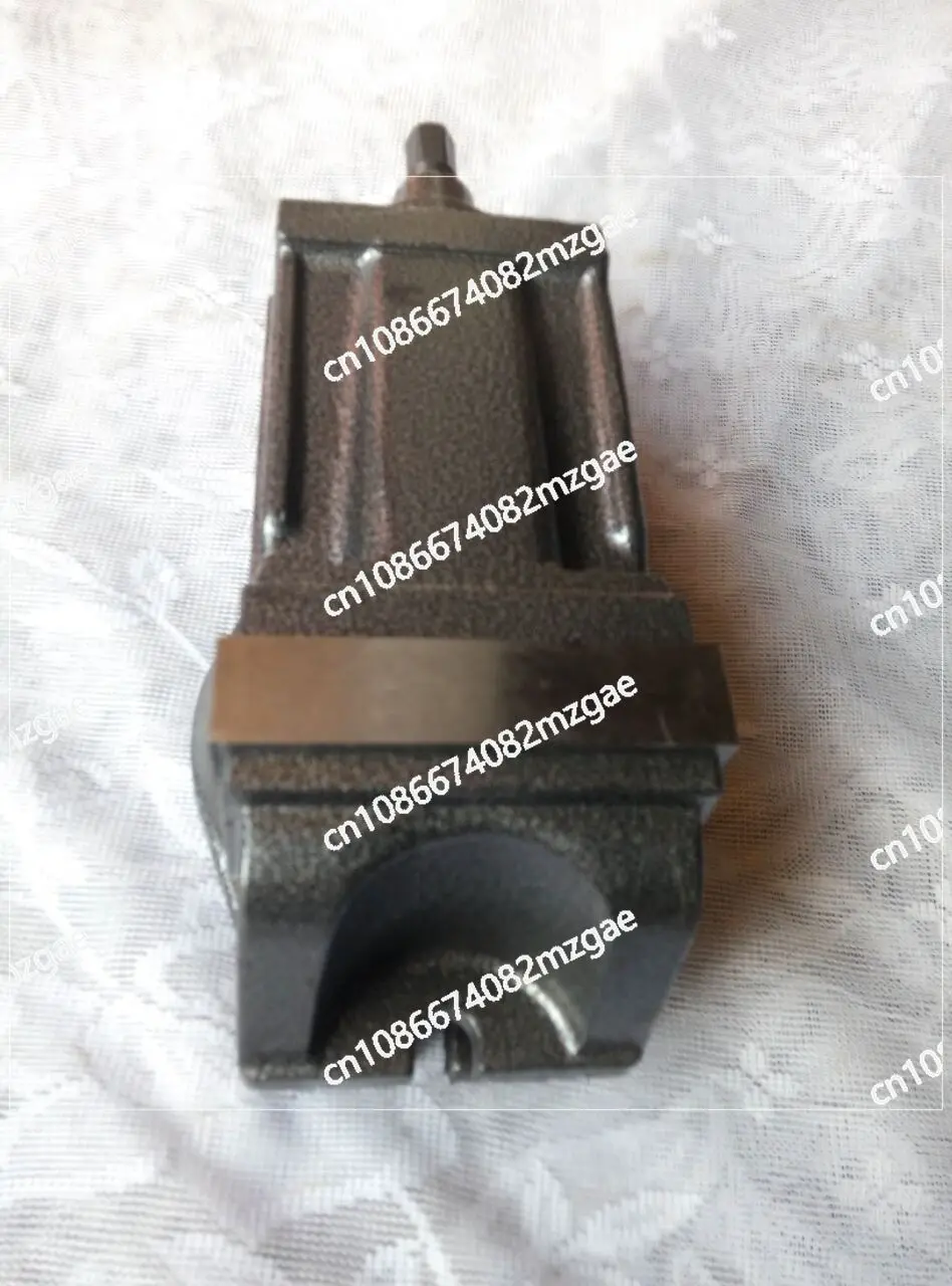 

Flat pliers machine accessories for ordinary machines