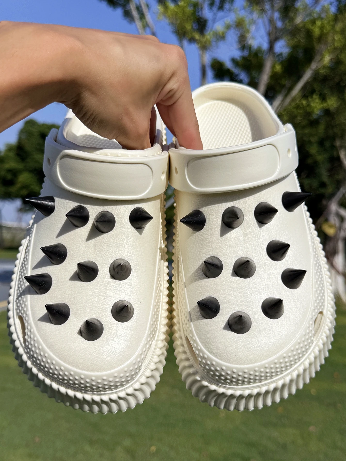 22 black rivet shoe buckles, DIY decorative buckles, suitable for sandals and beach bags, the perfect gift for special occasions