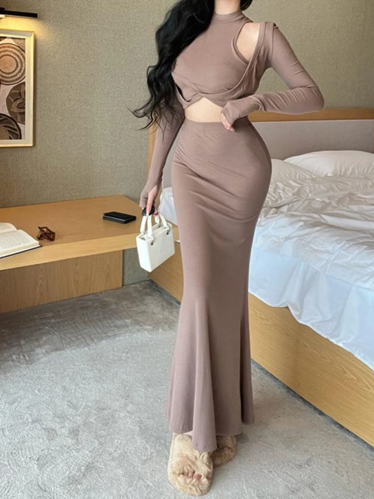 

Элегантный комплект из двух предметов с длинными рукавами, сексуальный дизайн, шикарная футболка, топы + тонкая юбка с высокой талией «рыбий хвост» для женщин, осенний костюм