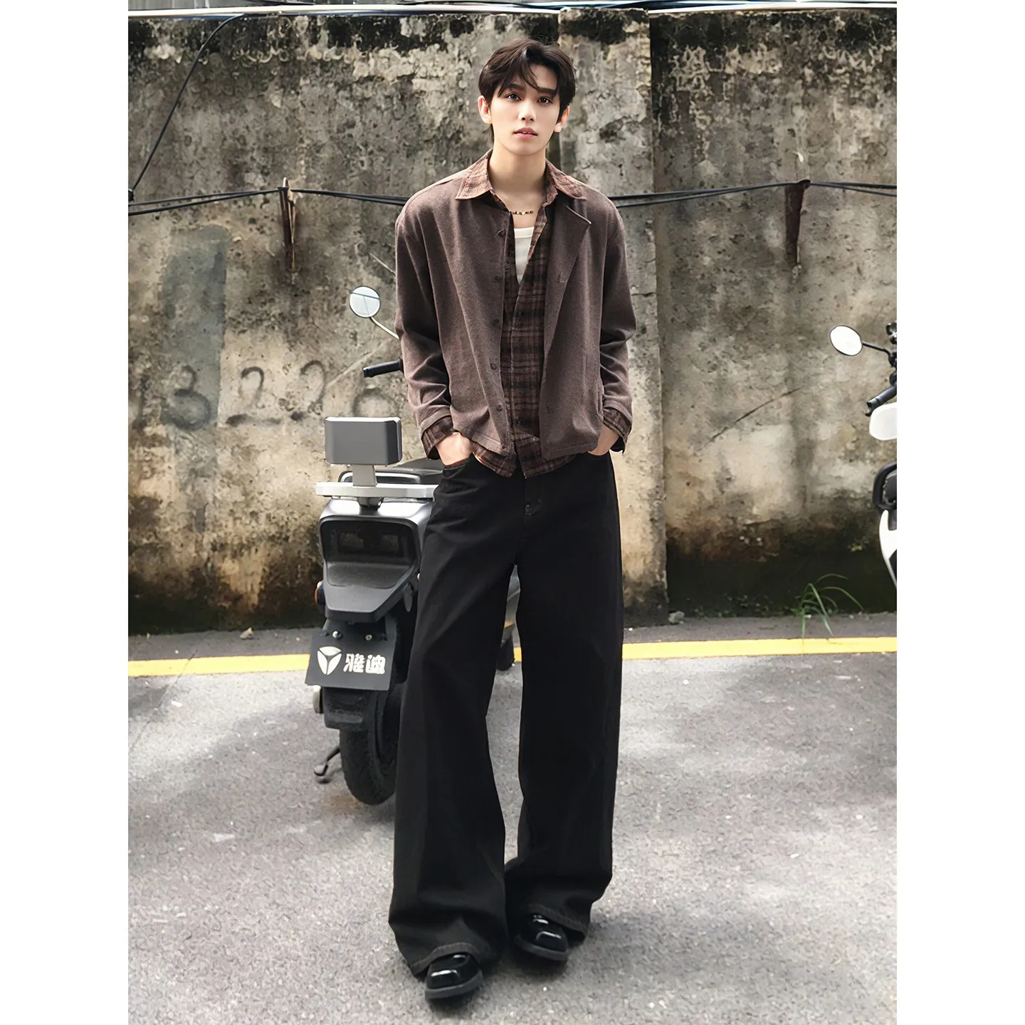 

Мужская трикотажная верхняя одежда Ce Au Lait Svelirt с отложным воротником, в стиле пэчворк, из полиэфирного волокна, в американском стиле