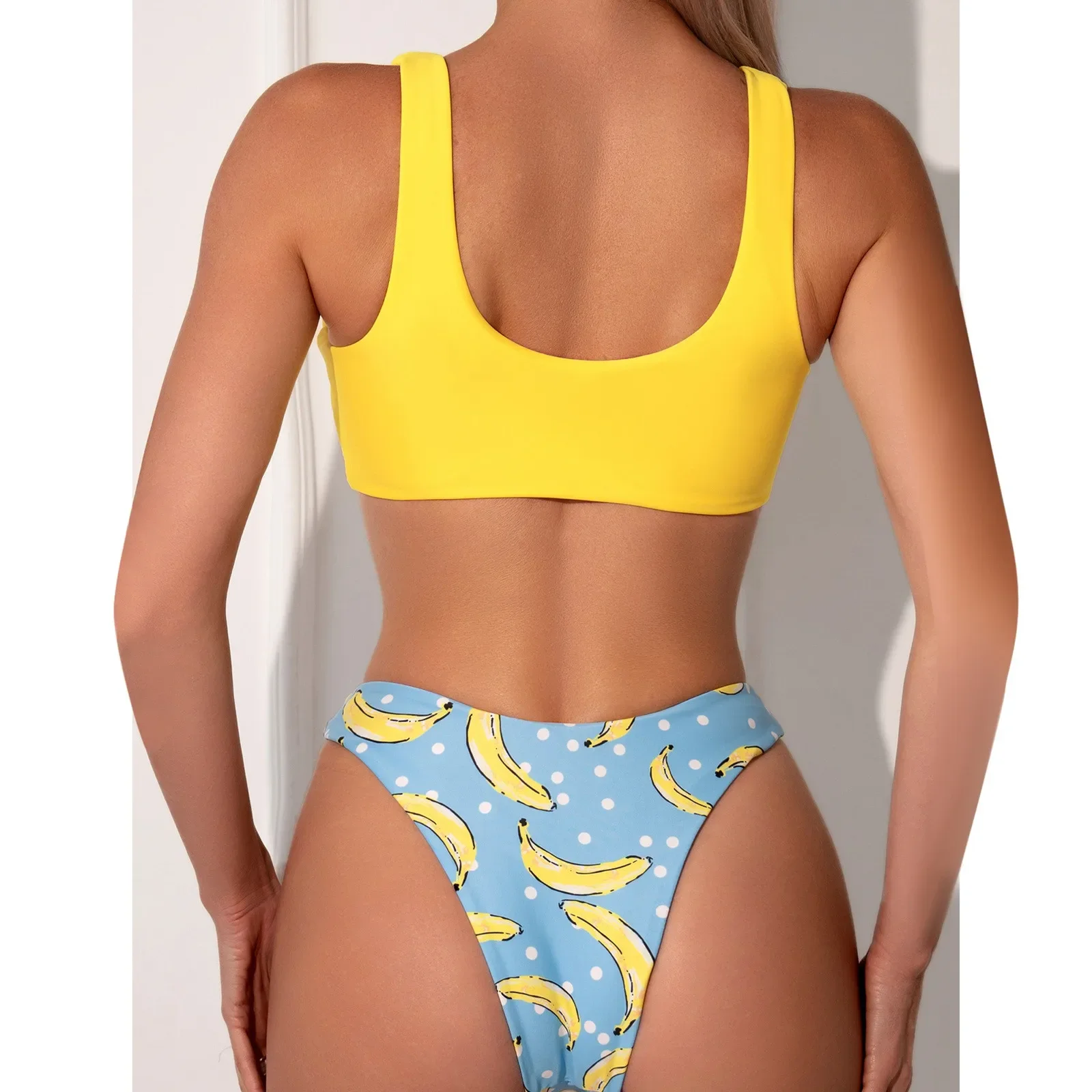 ملابس السباحة البرازيلية Biquini ملابس السباحة النسائية العصرية مثير مبطن Bralette مجموعة البكيني رفع ملابس النساء