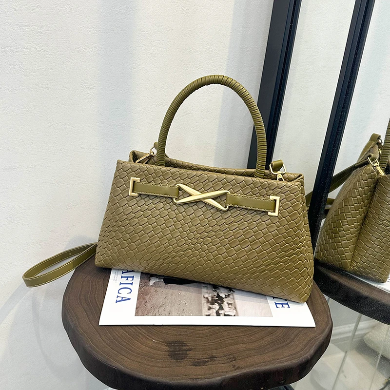 

Классическая элегантная кожаная сумка через плечо для женщин от известного дизайнера