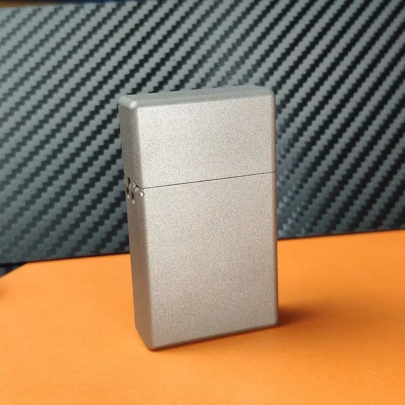 Titanium alloy heavy armor thickened narrow fuel lighter, windproof personalized high-end holiday gift, cigarette accessories