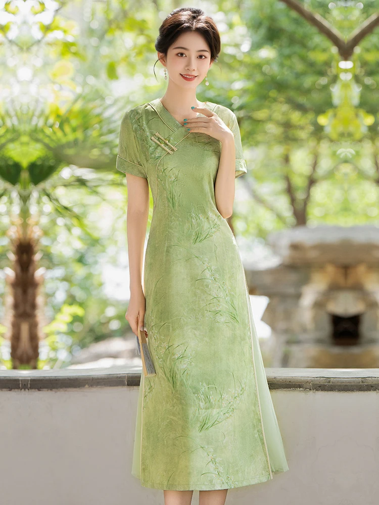elegante-abito-qipao-verde-con-scollo-a-v-lunghezza-midi-moda-estiva-per-giovani-mamme-sensazione-di-alta-qualita-traspirante-in-poliestere-e-spandex-manica-corta