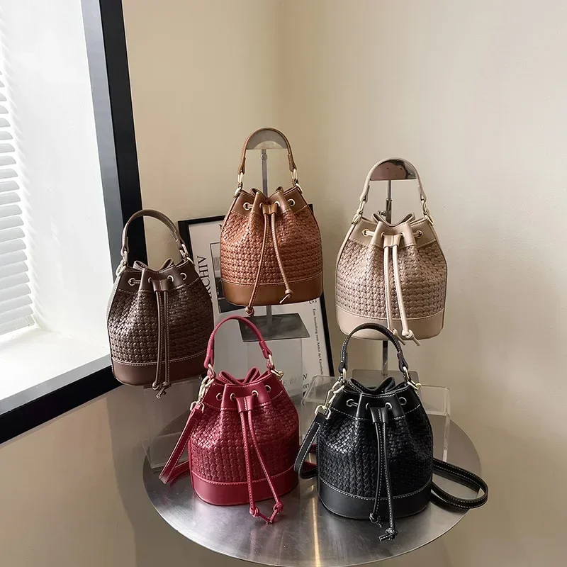 

2025 Retro-Revival Woven Bucket Tote - Large Capacity Convertible Shoulder Bag with Phone Pocket, Day to Night Purse