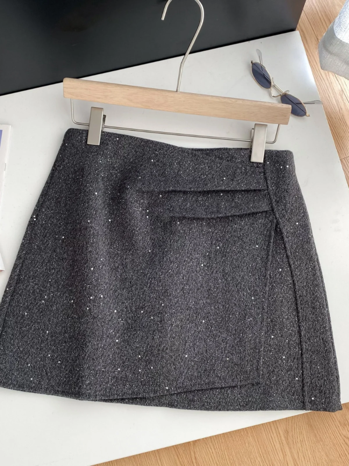 

High Waist A-Line Skirt Women's Autumn Winter Woolen Skirt with Pleats Asymmetrical Design Slimming Effect