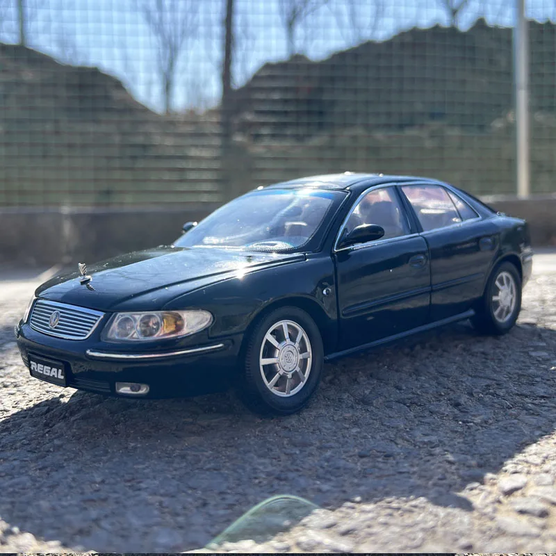 

Коллекционная модель автомобиля GM Buick Regal MK4, масштаб 1:18, редкая, для коллекций, демонстрации и в подарок друзьям