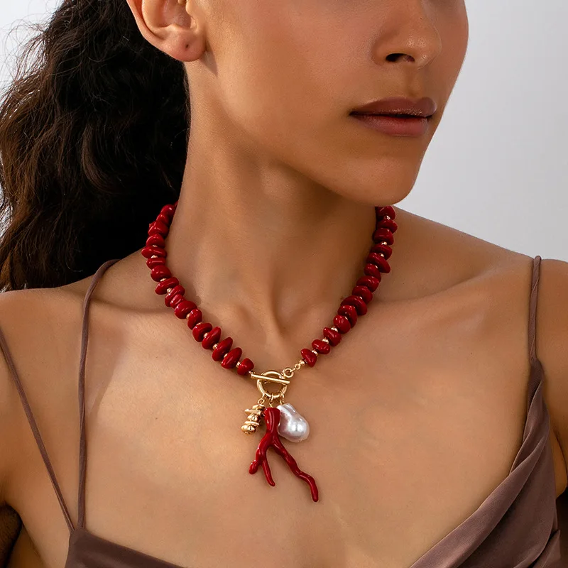 Summer Beach Vacation Style Red Coral Pendant OT Buckle Neckalce for Women Irregular Imitation Pearl Clavicle Chain Jewerly Gift