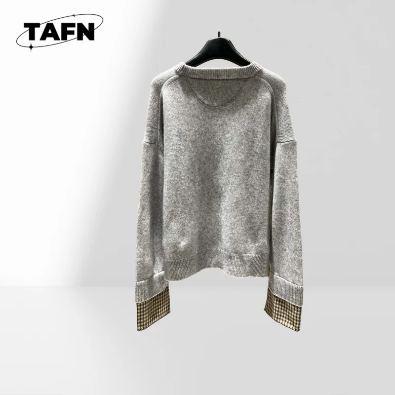 Women's Gray Mixed Wool Plaid Splicing Knitwear Stylish Button Front Knit Sweater, Lightweight & Comfortable for WinterAH0250