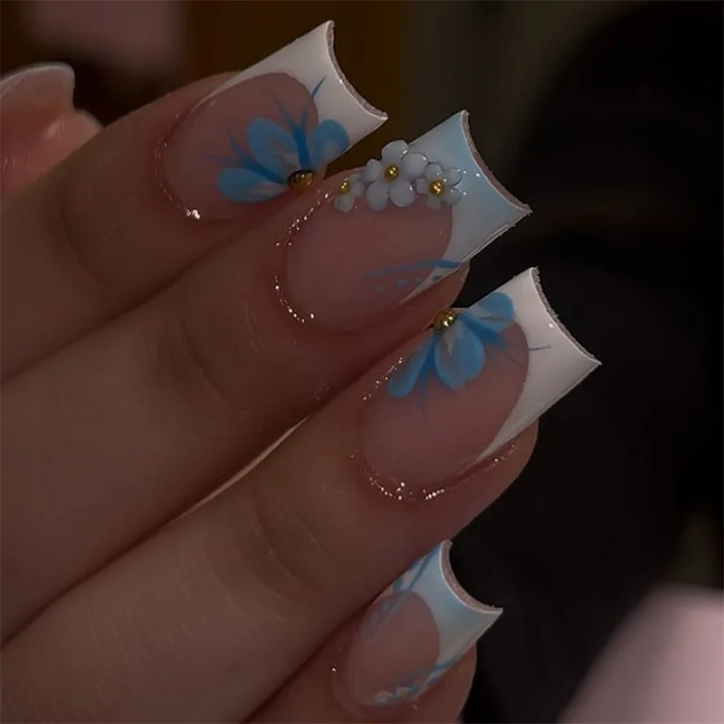 

24pcs/1box False Nails with Blue Flowers Simple French-style Edges Press-on Nails Suitable for Girls Reusable Adhesive Nails