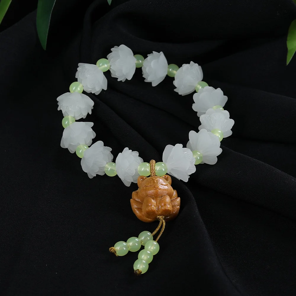 

Luminous Stone Lotus Pattern DIY Sandalwood Nine-tailed Fox Bracelet Beaded Jewelry for Men and Women Gifts