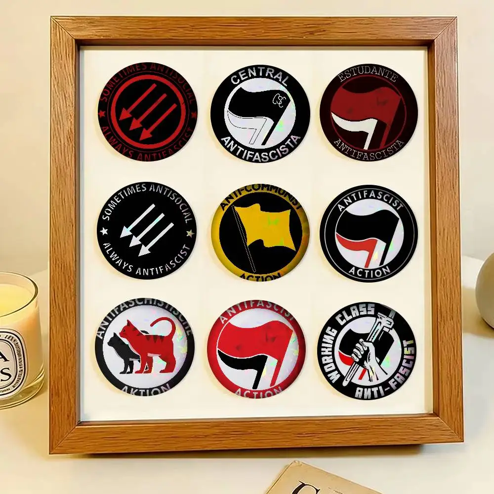 Antifa Anti-Faschistische Anime-Broschen, Niedliche Cartoon-Anstecknadeln für Jacken und Jeans, Geschenk-Accessoire