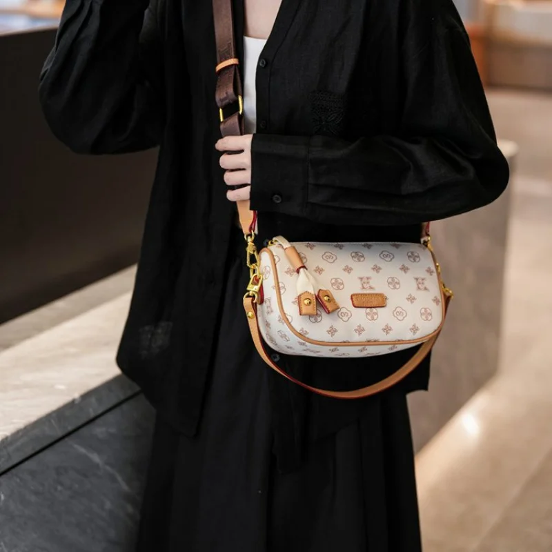 

Ladies Anti Theft Crossbody Bag Nylon Hidden Pocket Ideal for Travel and Crowded Public Places