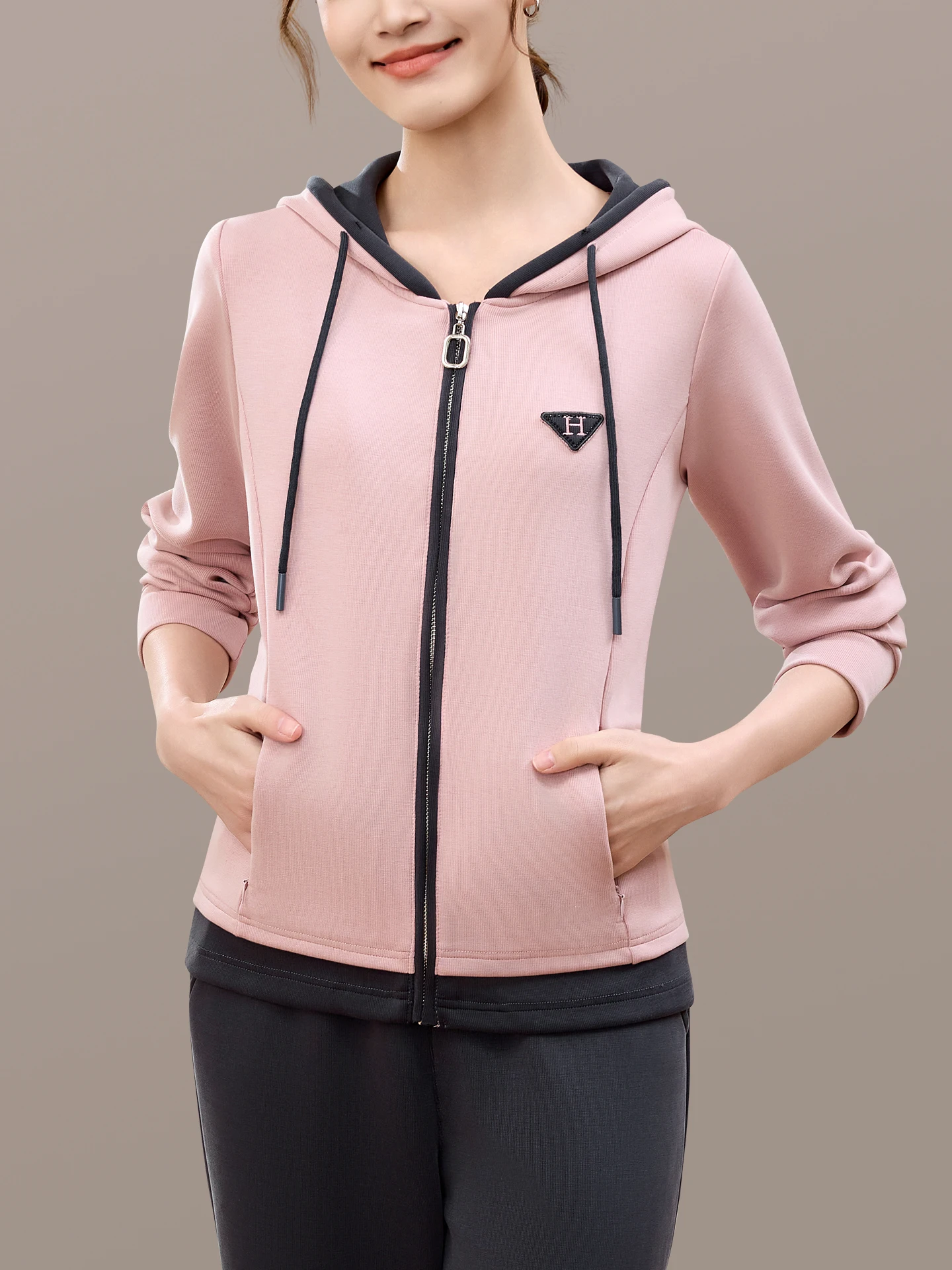 

Mqaoor женское спортивное пальто для фитнеса, длинный све, открытый кардиган с капюшоном, куртка для бега, весенне-осенняя женская одежда из медного аммиачного шелка