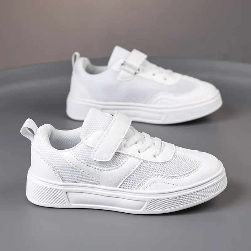 

A pair of casual sports shoes suitable for children's wear, comfortable and soft, suitable for daily use, TL-261