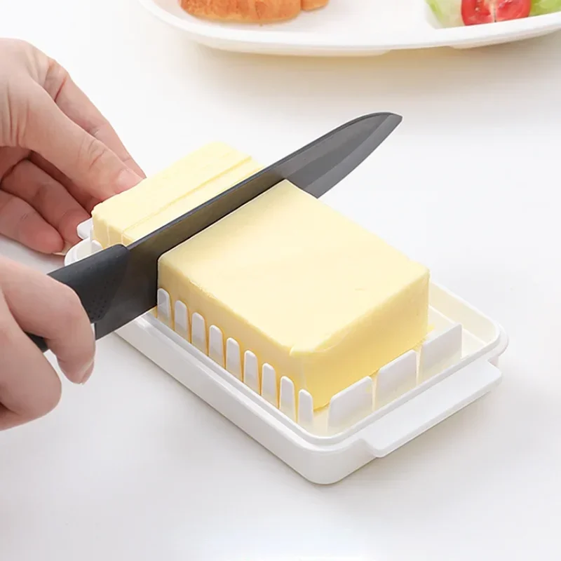 Japan's new product butter cutting storage box refrigerator butter cutter resin cheese crisper with lid divider