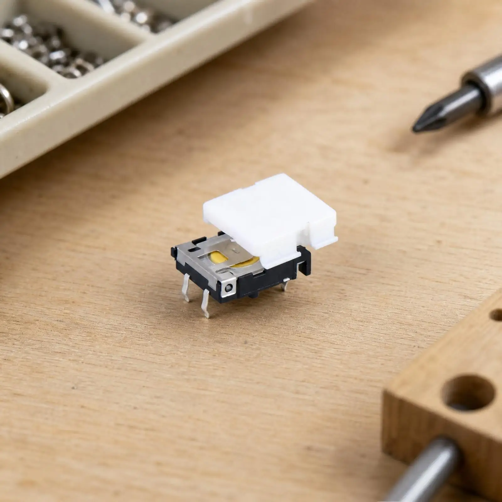 Key Switch with Metal Connection Plate Mechanical Keyboard Key Switch Replacement for Personal Electronics Hobbyists, Custom