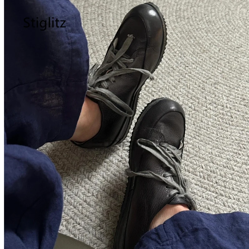 

Retro Casual Leather Shoes for Men and Women Genuine Leather Handmade Upturned Couple Derby Shoes Lace Up Big-Headed Loafers