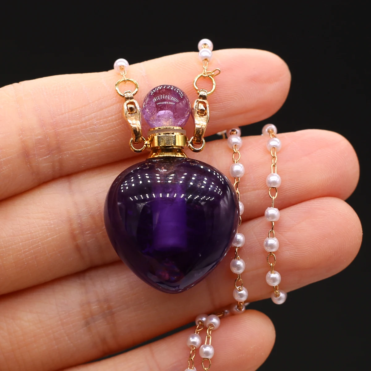 

1pc Perfume Bottle Crystal Necklace for Women Natural Stone Amethysts Heart-shaped Pendant Synthetic Pearl Necklace Jewelry 80cm