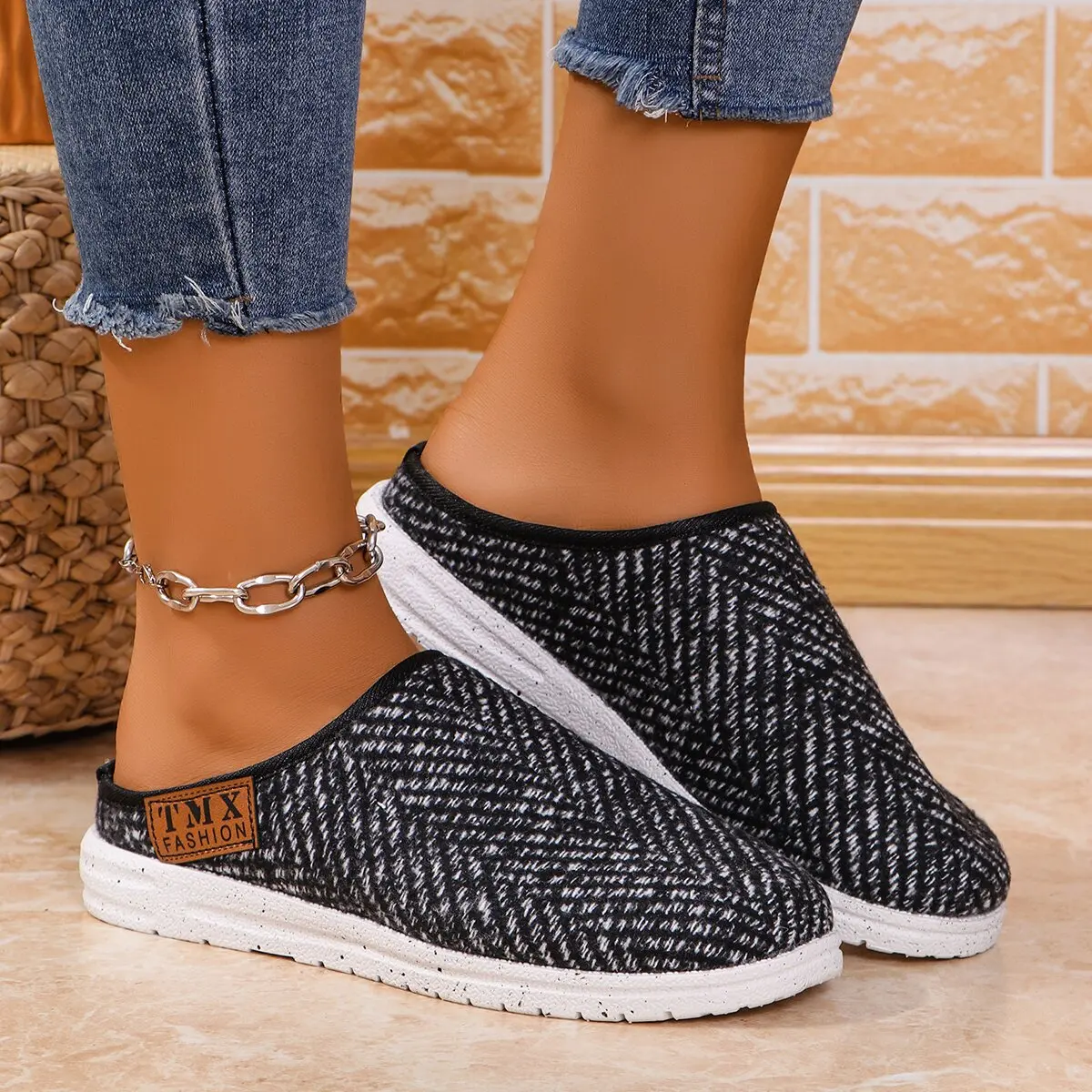 Women Flats Slippers 2024 Summer Fashion Designer Shoes for Women High Quality Sandals Casual Comfortable Slippers Slides Women