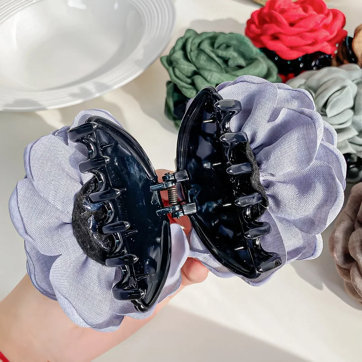 DS Retro Französische große Stoff-Rosen-Haarklammer, handgefertigte Blumenserie, Krabben-Haarspangen, Krallenklammern für Frauen und Mädchen, Haar-Accessoires