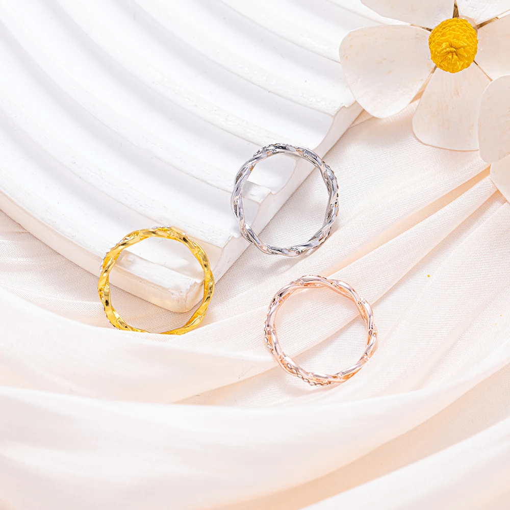 Trendy Twist Rings for Women Wedding Bands Fashion Contracted Design Bridal Rings with Sparkling Cubic Zircon Hot Jewelry image 3