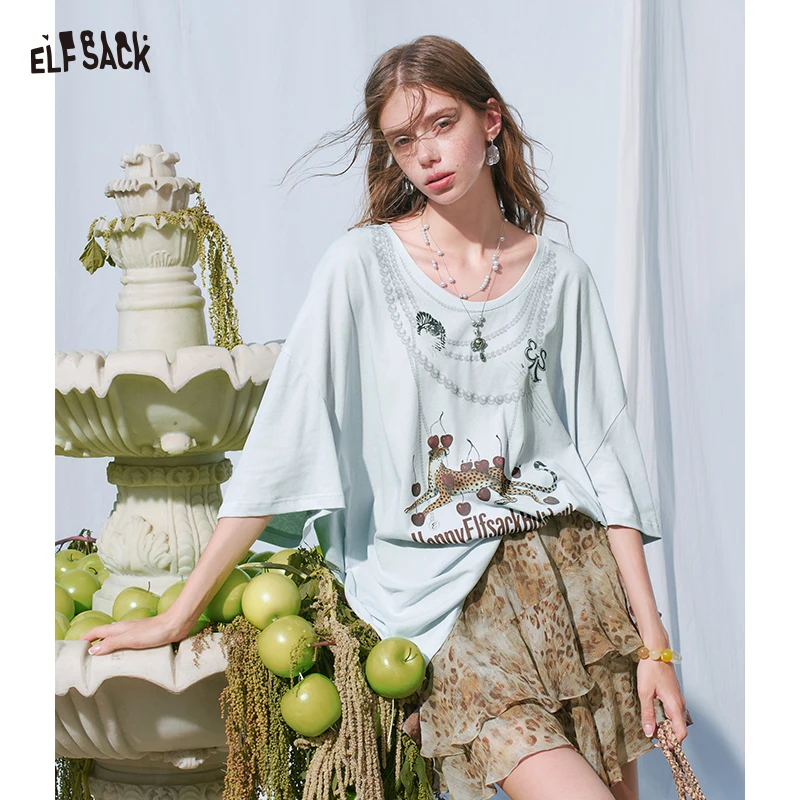 ELFSACK Women's Oversized Casual T‑Shirt with Cheetah Cherry Graphic & Faux Pearl Detail, Short Sleeve Relaxed Tee for Summer
