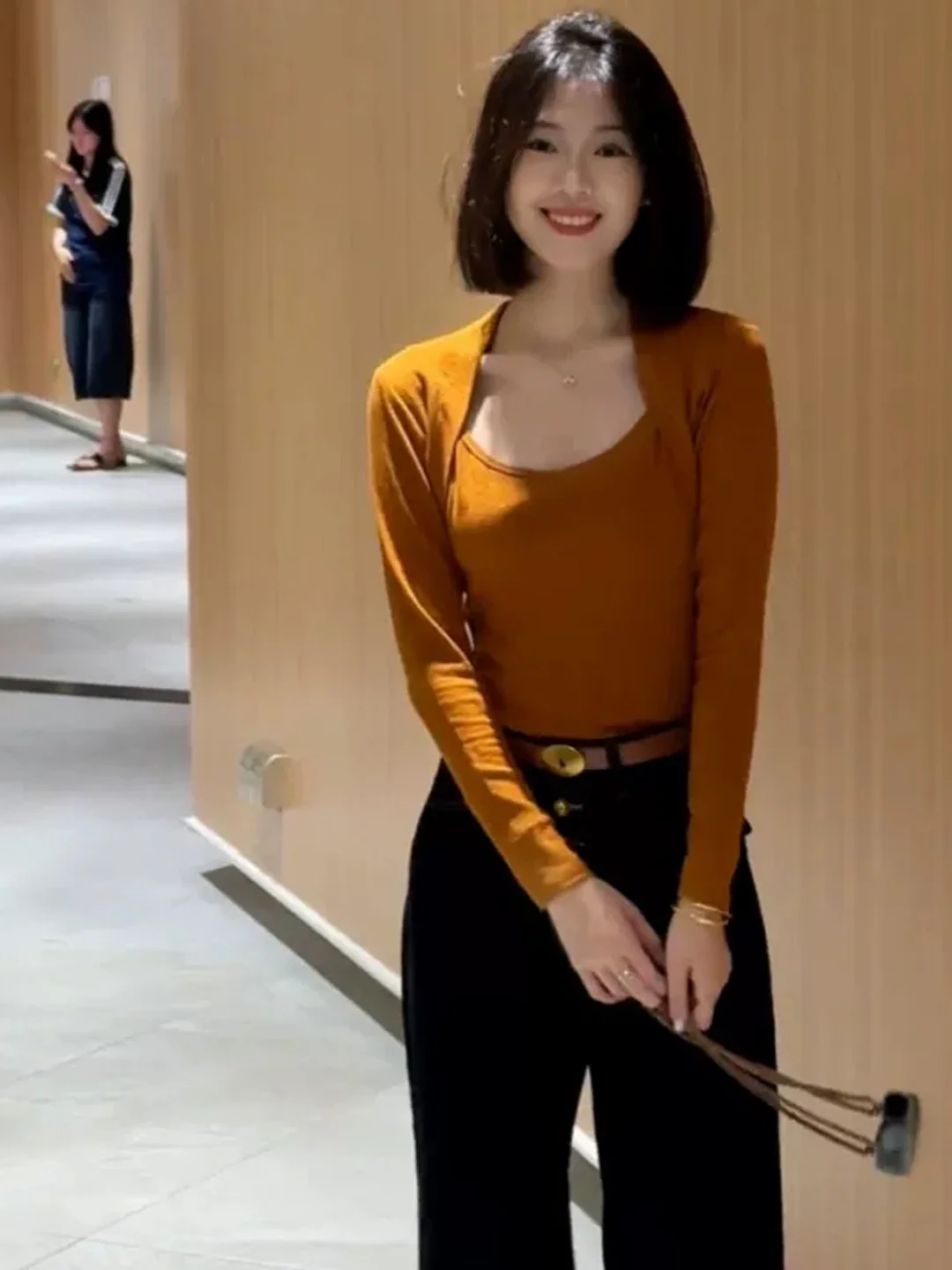 Korean Style Orange Long Sleeve U-Neck T-Shirt Women's Early Autumn Slim Fit Base Shirt Top Fashion Design Sensation