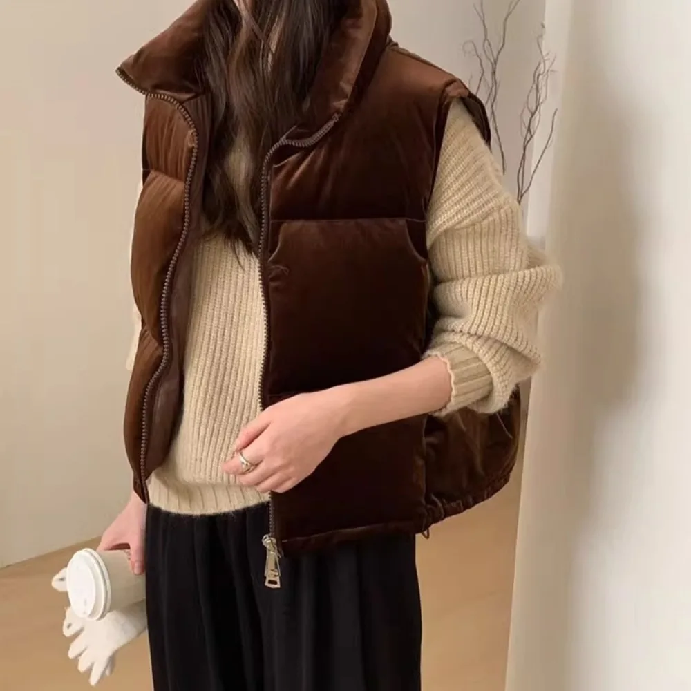 

Women Short Vest Warm Down Jacket New Fashion Light Waistcoat Female White Duck Down Coat Sleeveless Outerwear Streetwear