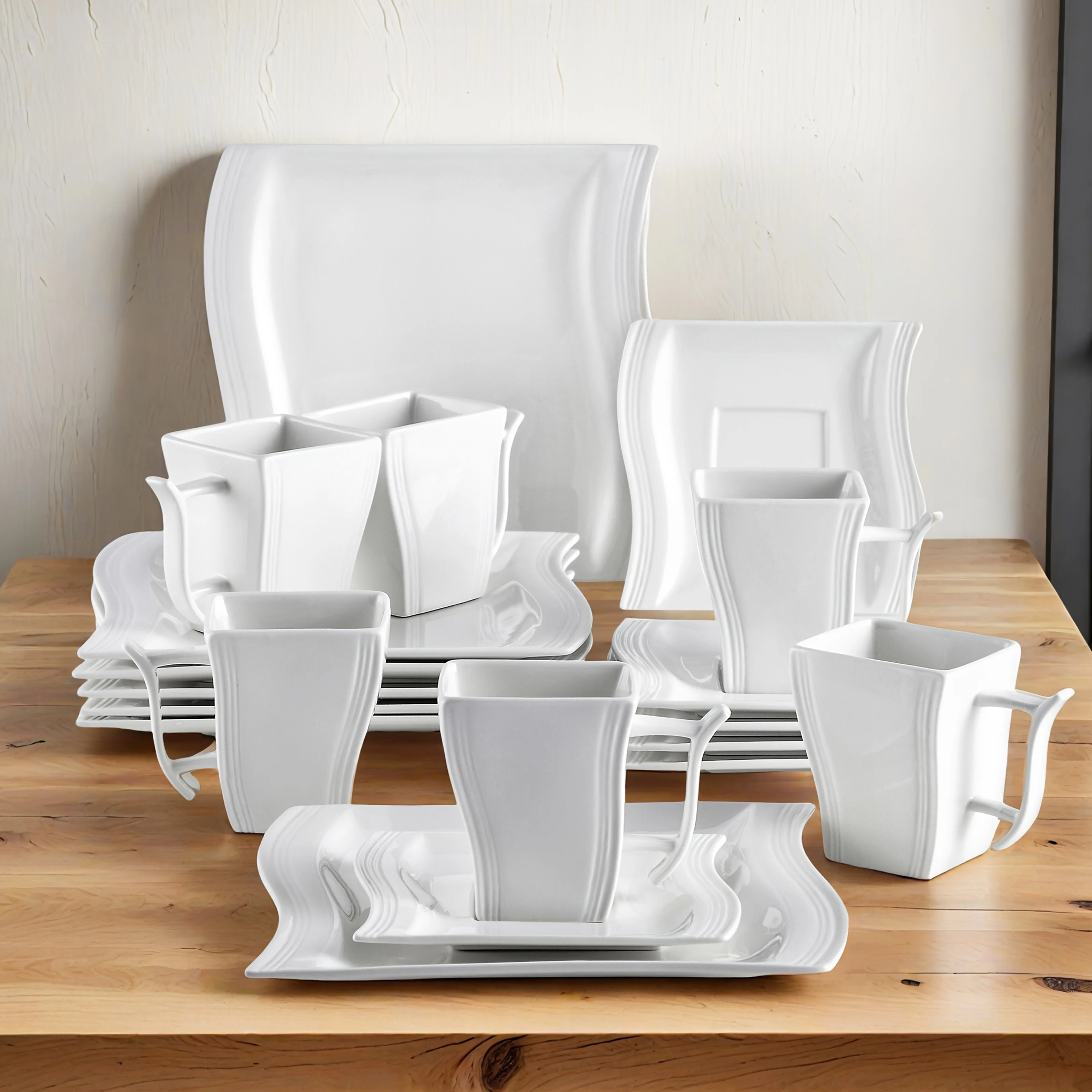 

18pcs Porcelain Dinner Set with 6 Cups, 6 Saucers, And 6 Dessert Plates Crockery for 6 People