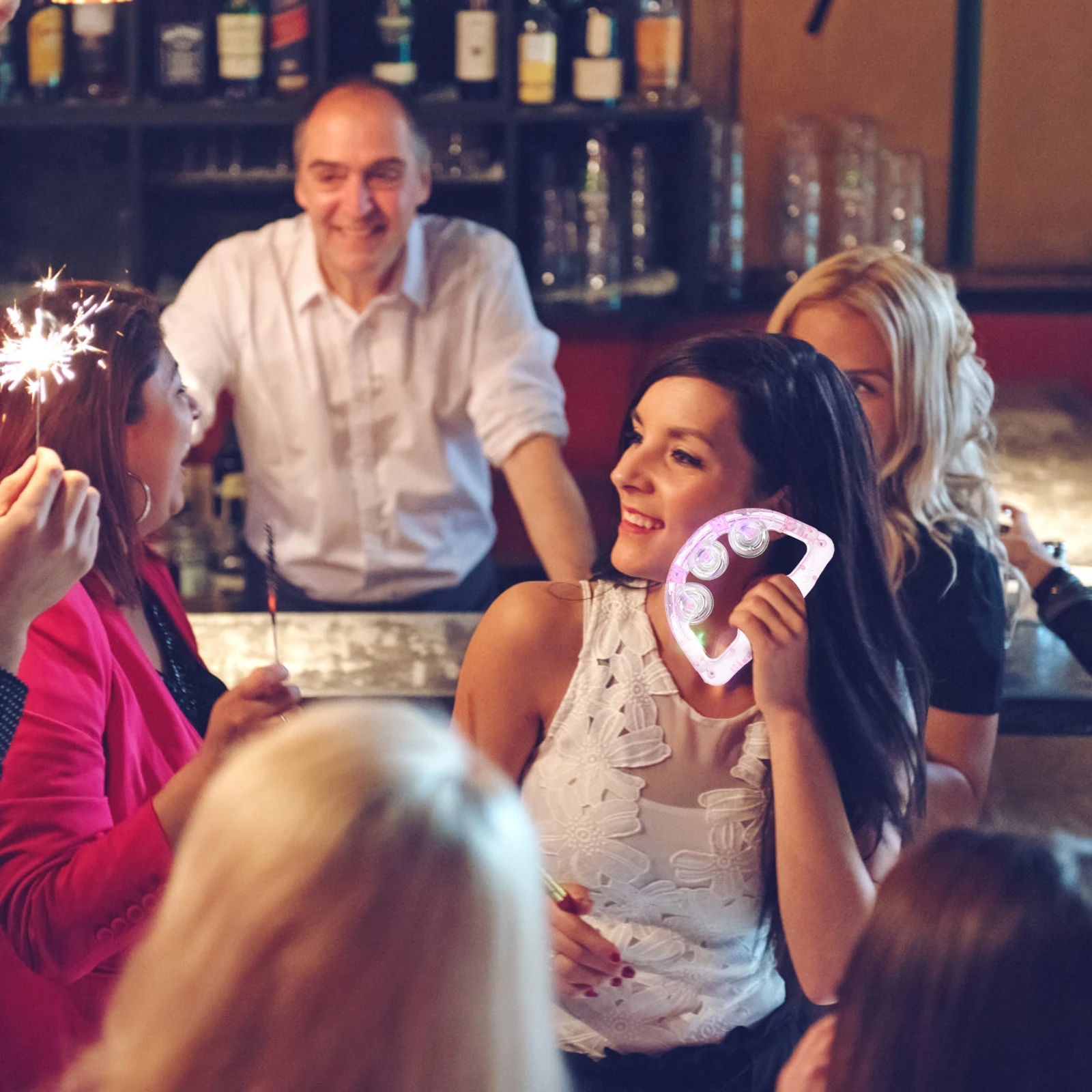 12 قطعة وامض Led Handbell حشرجة الموت دائم اكسسوارات الحفلات النيون للأطفال تهز شريط حلقي ديسكو Ktv لوازم الترفيه