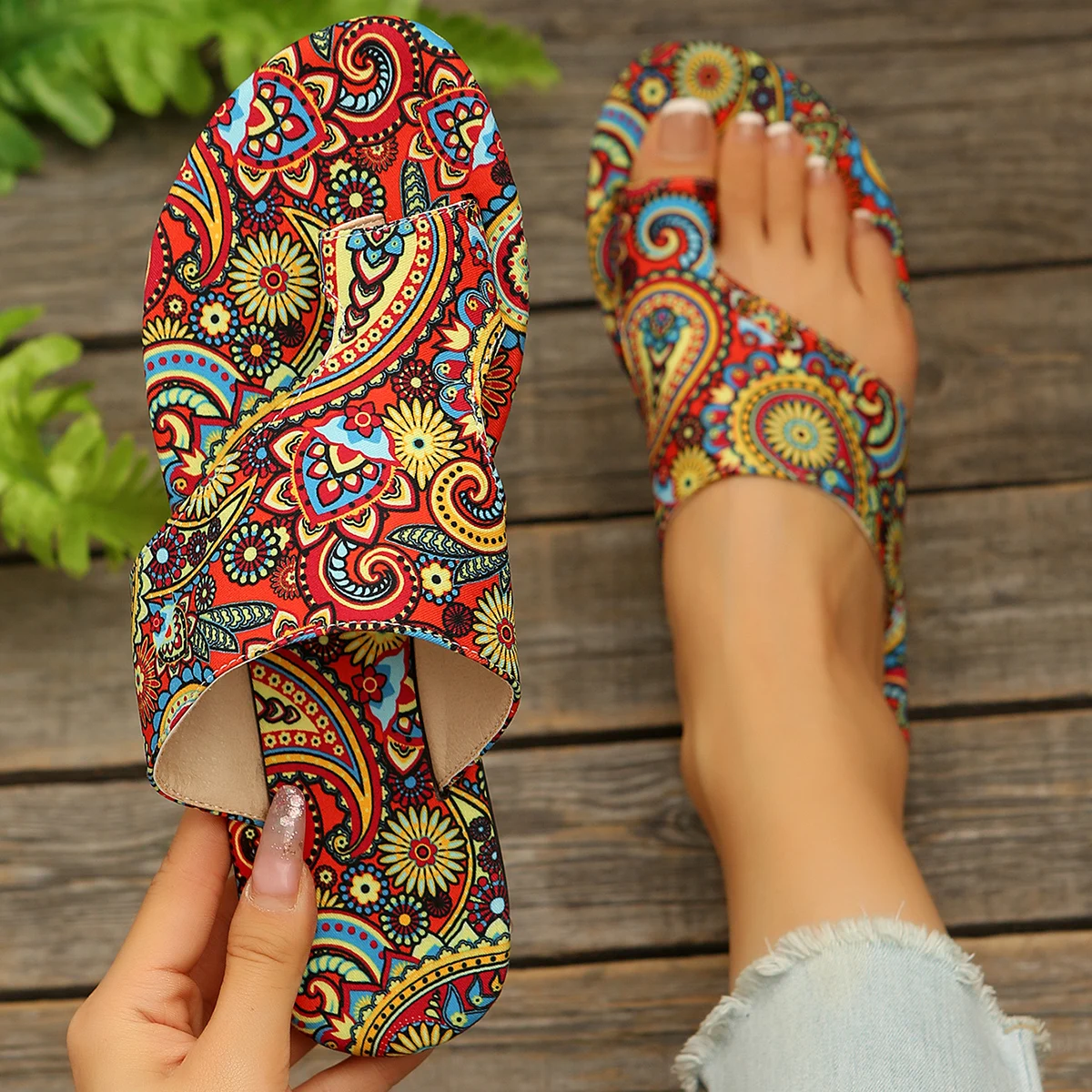 

Women Slippers Bohemian Flower Pattern Sandals Casual Lightweight Shoes Flip Flops Fashion Big Size Slippers Home Slides Women