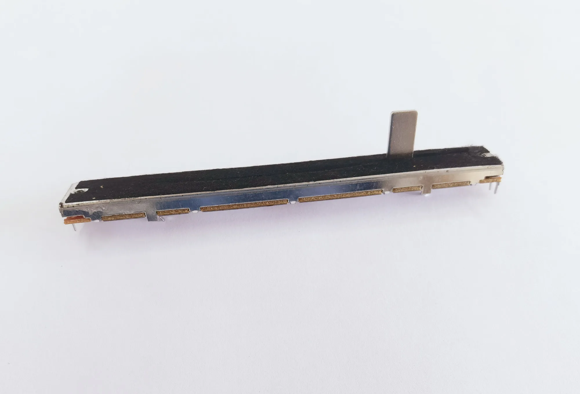 Original nuevo 100% carrera 100MM SC-100N B10K-15B potenciómetro atenuador mezclador B10K mango único largo 15MMB (interruptor)