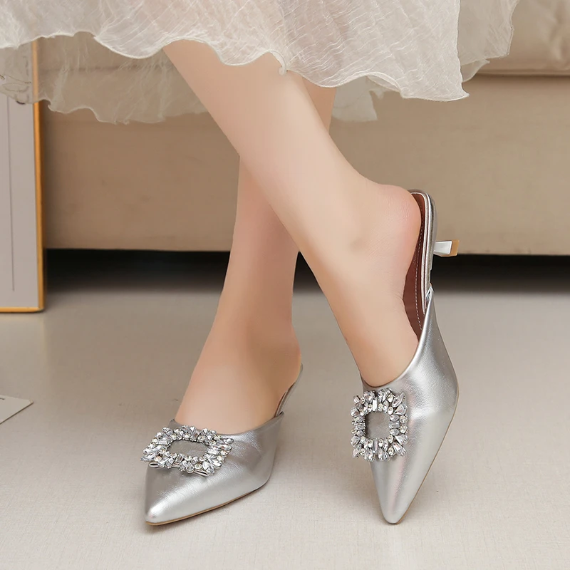 

Острый носок, неглубокий слип, стразы, квадратная пряжка, каблук-шпилька, полудраг, женская мода, нескользящая, износостойкая, завернутая