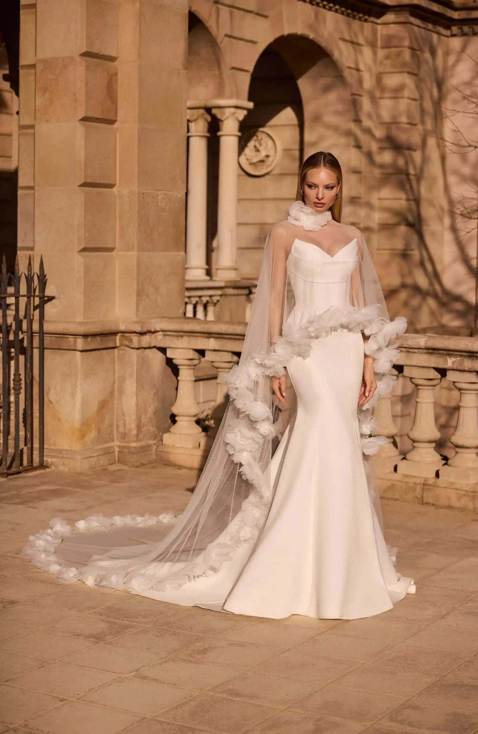 Romantic 3D Floral Appliqued Tulle Bridal Veil Long Trailing Design Robe De Mariée Bride Wedding Ceremony Accessory Customized