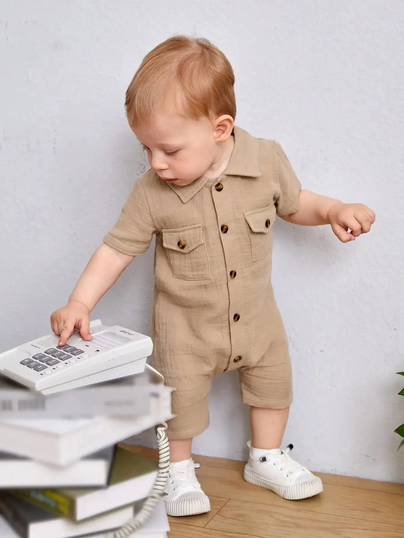 Summer Baby Boy Outdoor Fashion Casual Comfortable Single-breasted Shirt Collar Pocket Khaki Short-sleeved Jumpsuit Company