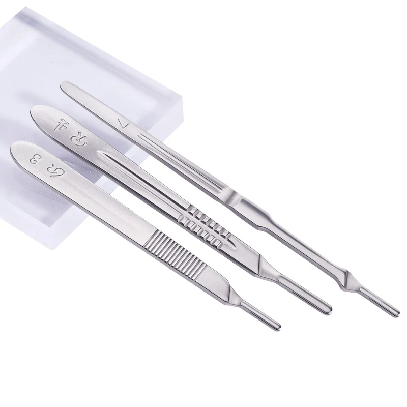 Disposable Dental Surgical Scalpel Blade And Holder 11# Sterilized Surgical Knife with 7# Stainless Steel Handle for Medical Use