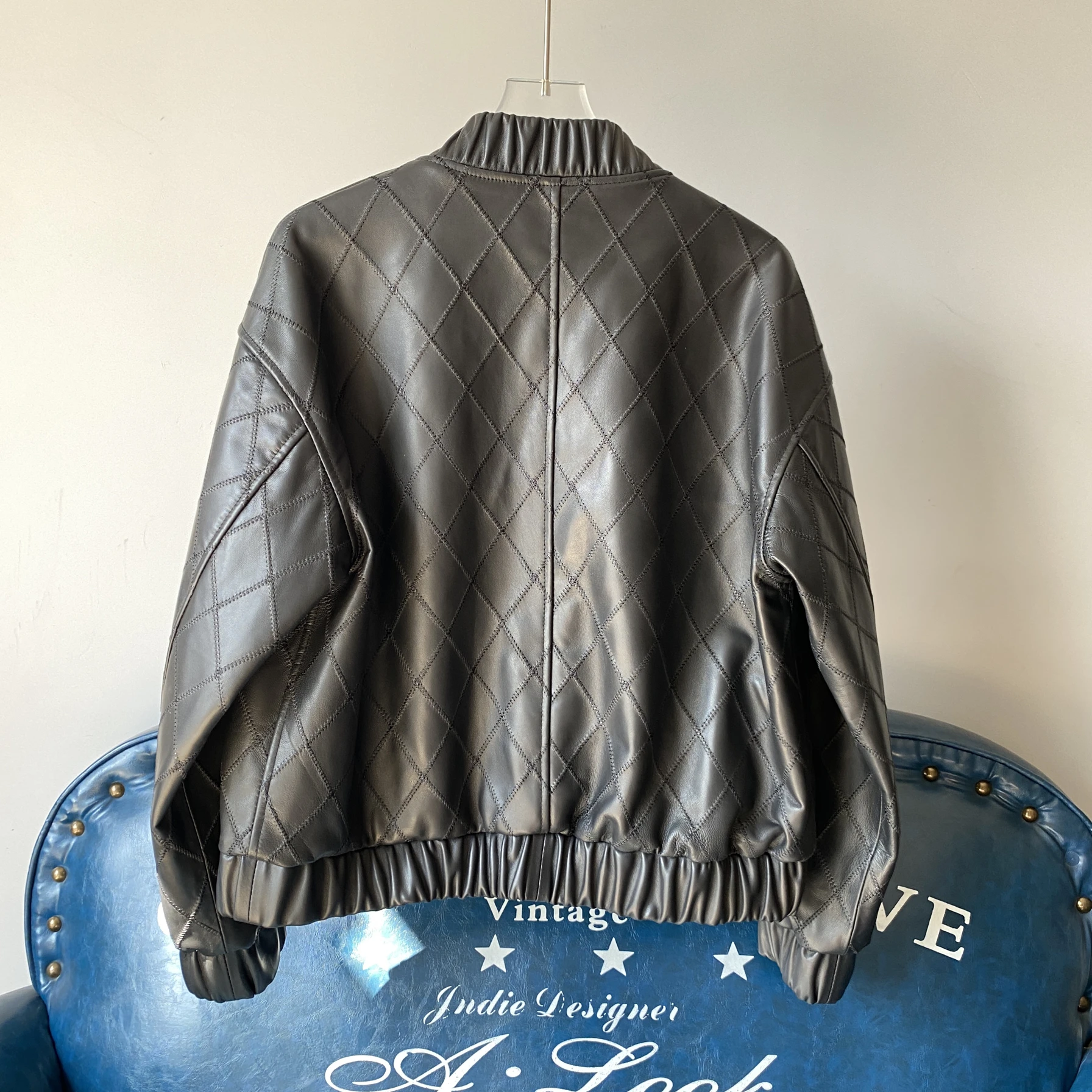 カジュアルレザーバイカージャケット レディース シープスキン 本革 ブラック ラウンドネック ロングスリーブコート 春秋新作