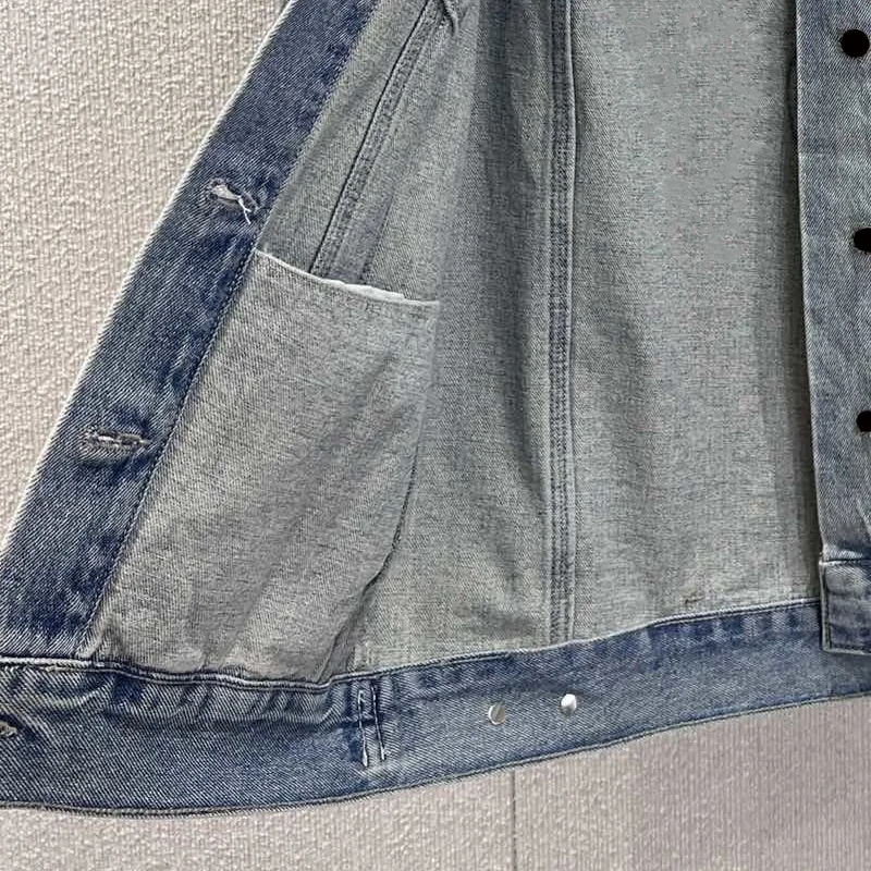 เสื้อแจ็คเก็ตยีนส์ผู้หญิงคุณภาพสูง สไตล์วินเทจ ขาดเซอร์ๆ พร้อมโลโก้พิมพ์ลาย คอลเลคชั่นใหม่ เสื้อผ้าผู้หญิง 251212113