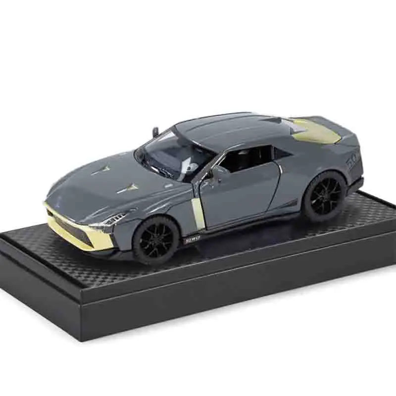 1: 32 Nissam GTR-50 liga modelo de carro alta simulação diecasts brinquedo com som e luz puxar para trás veículos decoração brinquedos para criança
