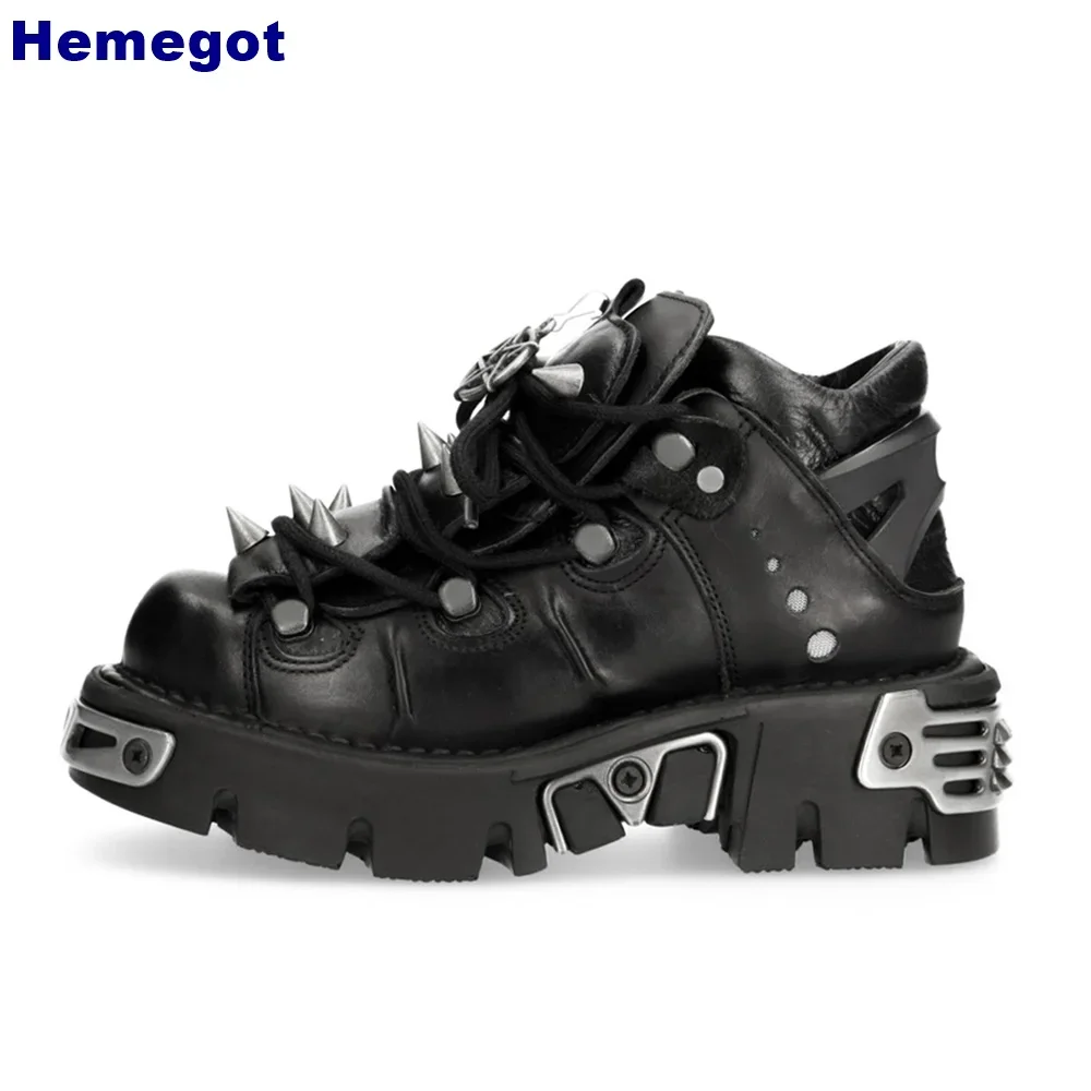 Thick Sole Star Metal Rivet Short Boots New Black Fashion Women\'s Casual Motorcycle Boots Street Punk Rock Lace-Up Sports Shoes